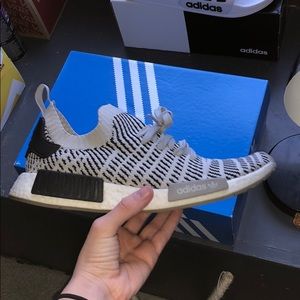 NMD R1 Primeknit STLT
